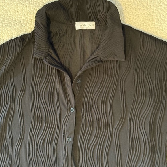 Kaleigh Black Button Up Blouse Size Medium - Picture 6 of 15